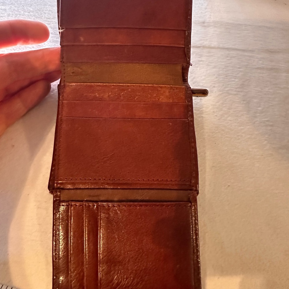 Fossil Rich Brown Leather Wallet - Picture 5 of 11